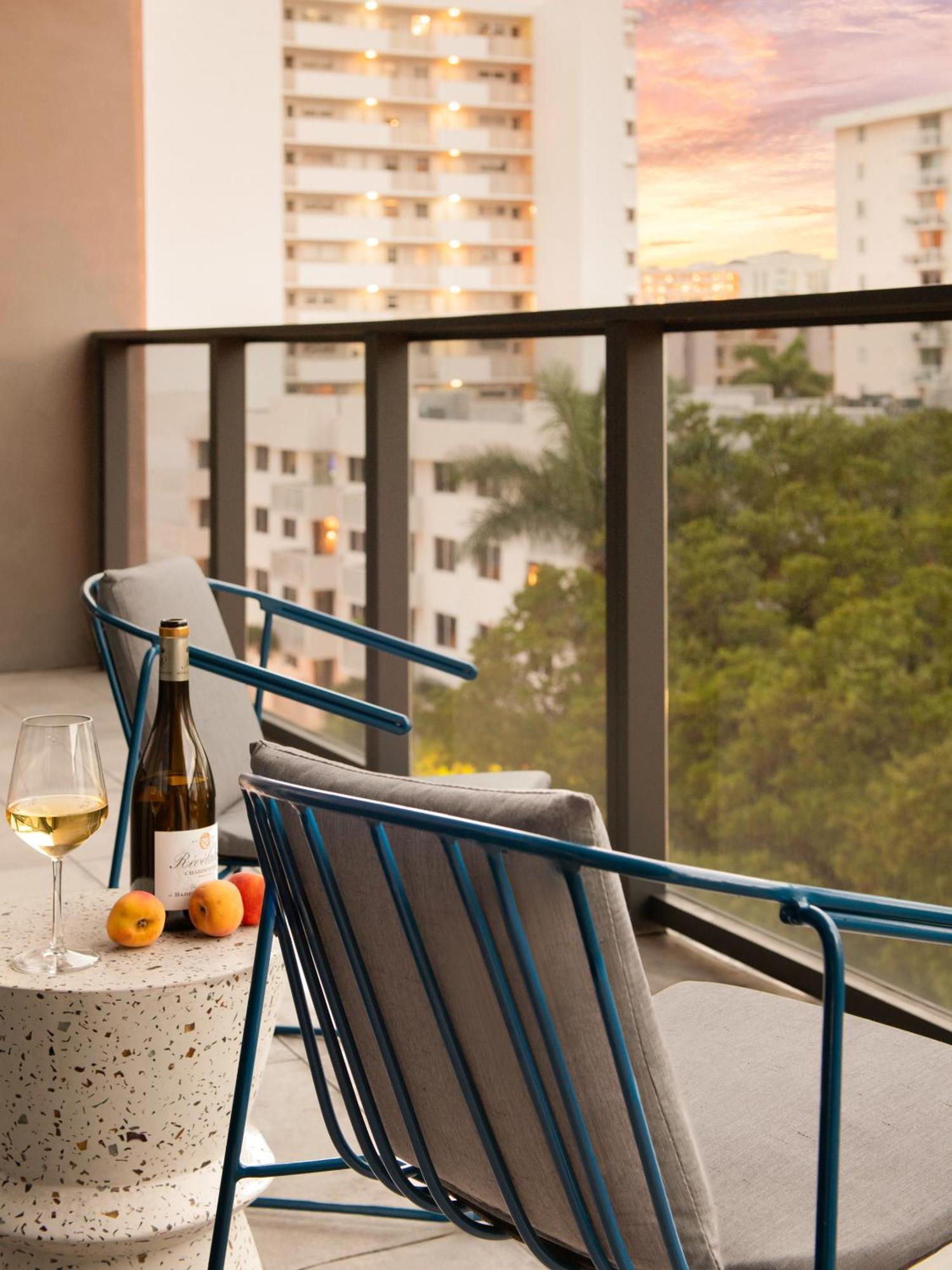 Sonder By Marriott Bonvoy 17West Apartments ไมอามีบีช ภายนอก รูปภาพ